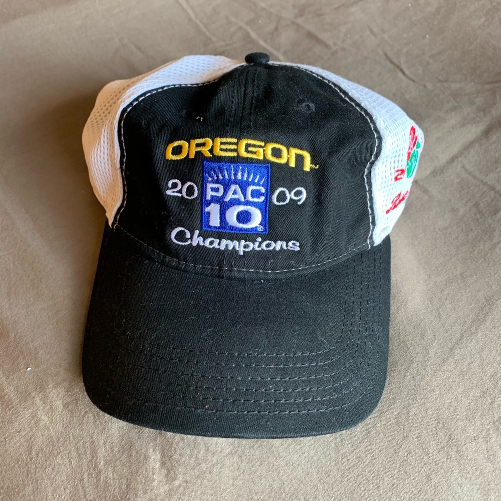 Vintage Oregon Ducks 2010 Rosebowl & 09’ PAC 10 Champs Hat